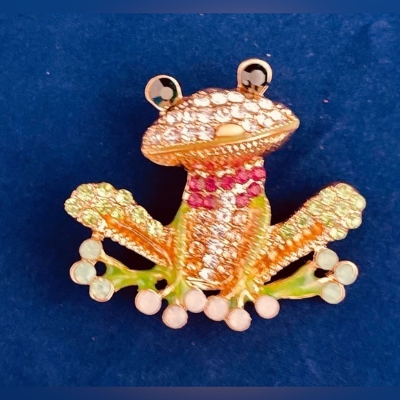 🌟HP🌟 FROG BROOCH With Crystals & Bright Green Outline Yellow Silly Tongue Out - Picture 4 of 8